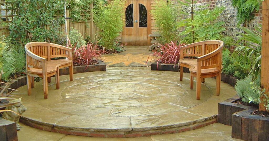 How To Lay a Circular Patio