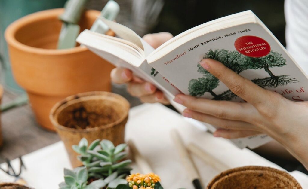 Top 5 Gardening Books 2021